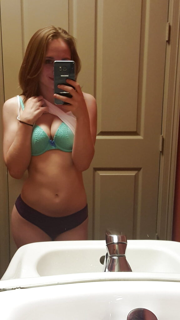 wickedminx from Boise, 21 years old
