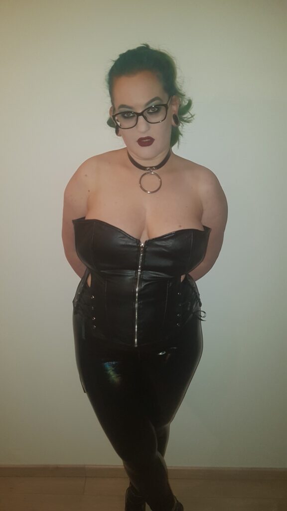Poke ME from Winston-Salem, 39 years old