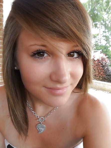 PrettyLittleThing2339 from Tyler, 24 years old