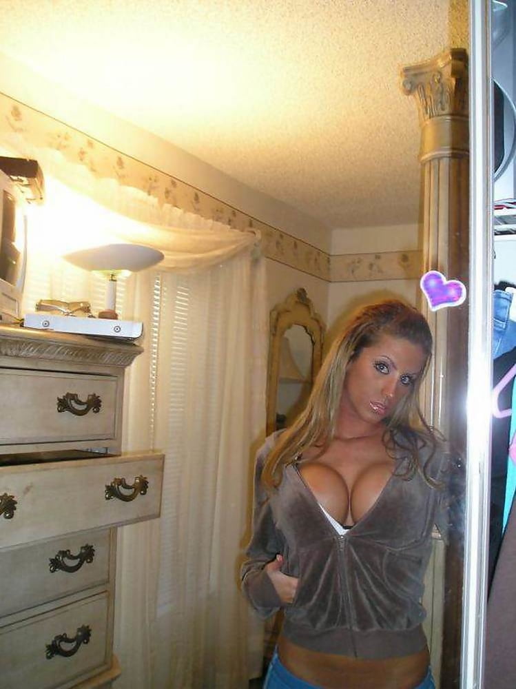 Slutty2 from Charleston, 25 years old