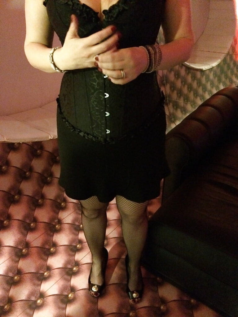 SafetyNetNina from Reno, 38 years old