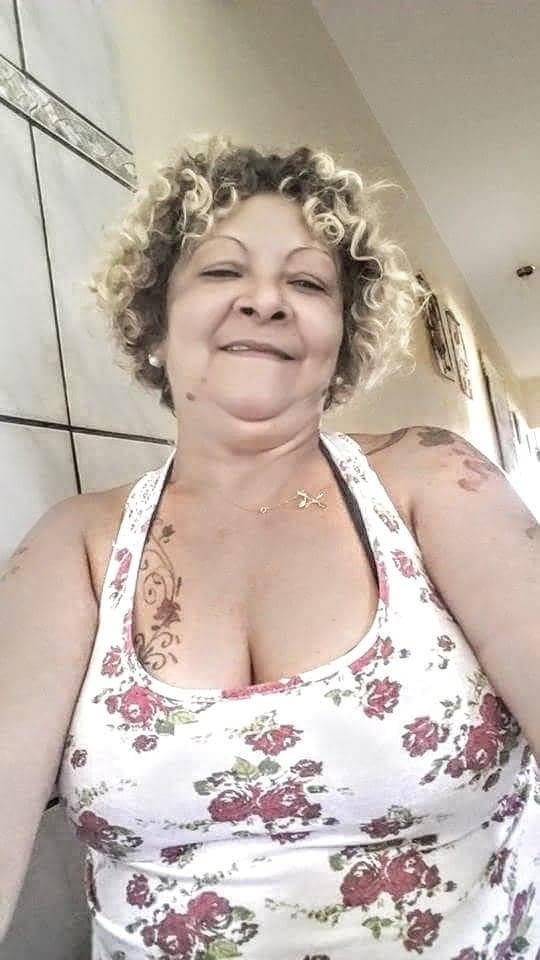 GoldenOldie from Gainesville, 61 years old