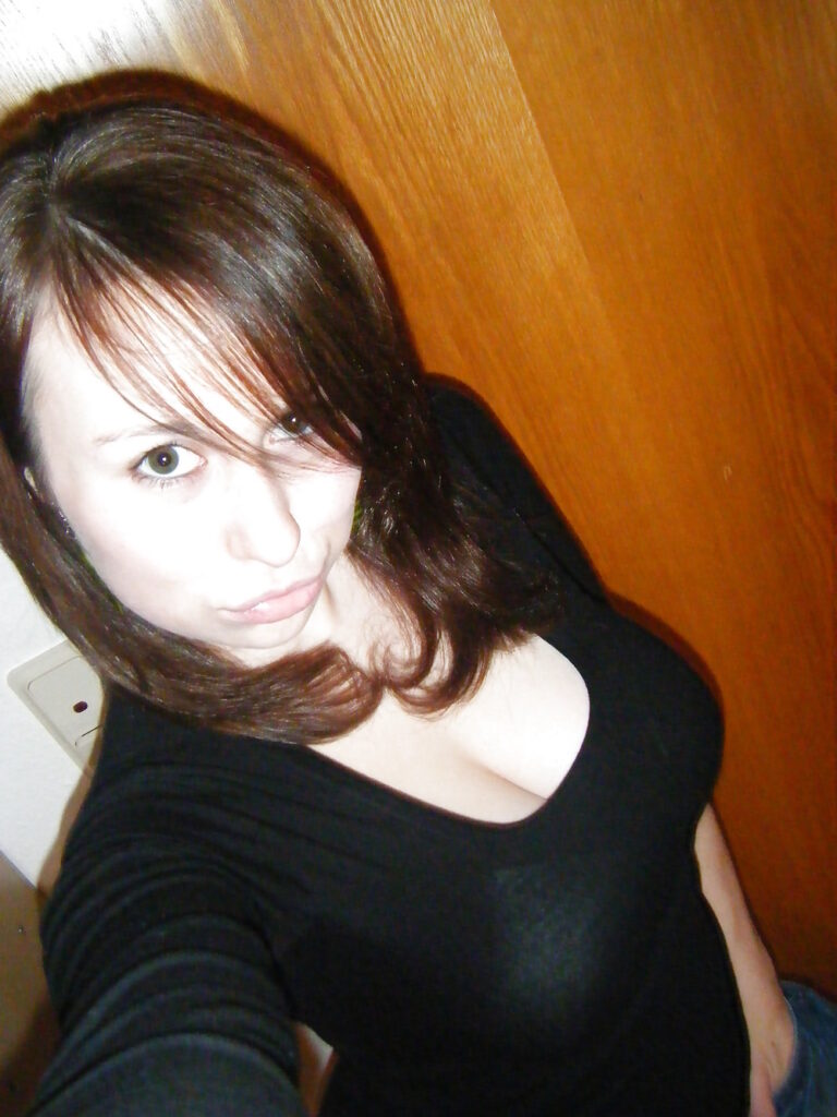 UnconventionalUnicorn from Charleston, 32 years old