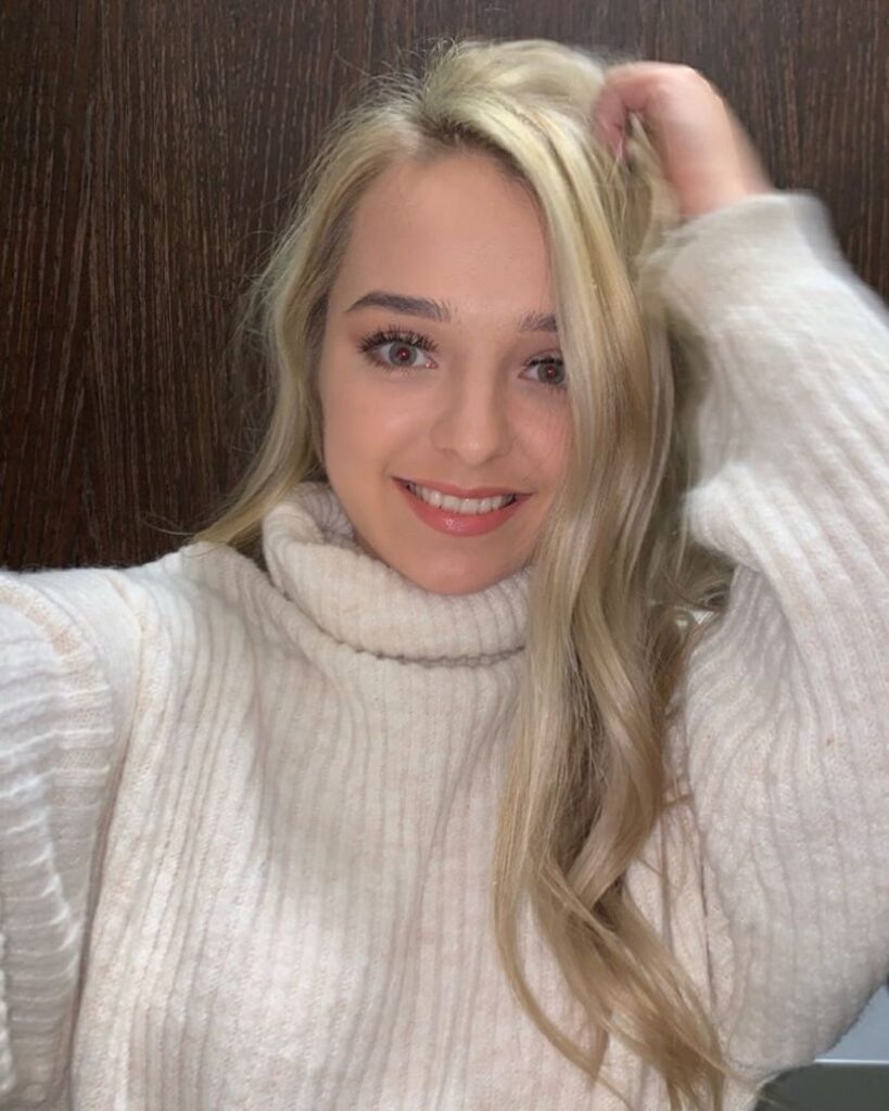 SweetKari from Orlando, 26 years old