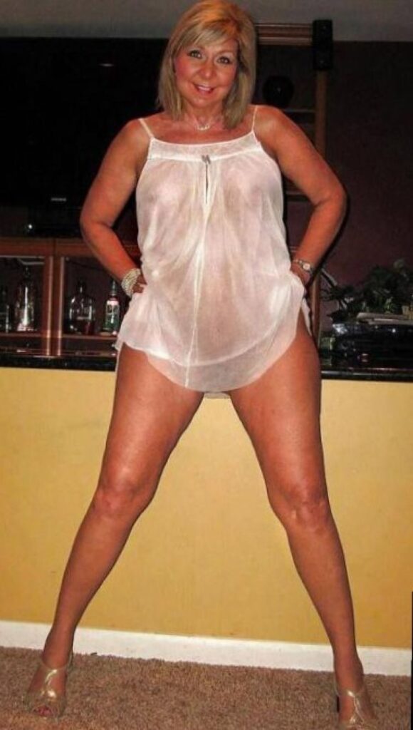 T42 from San Diego, 47 years old