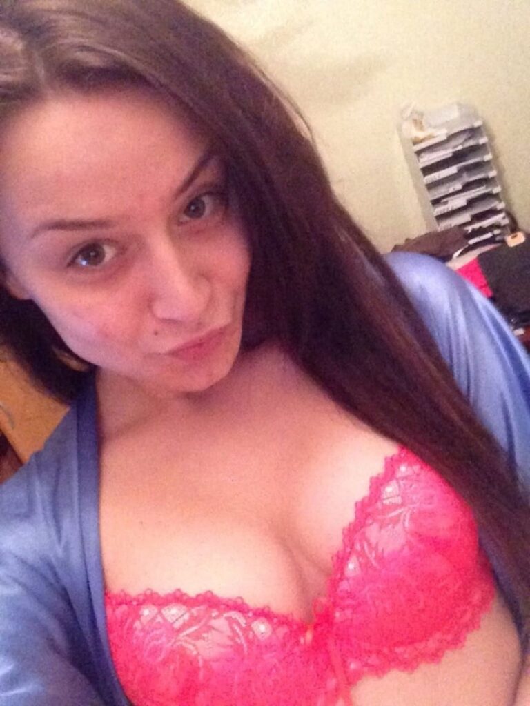 PerfectAdelle from Victorville, 26 years old