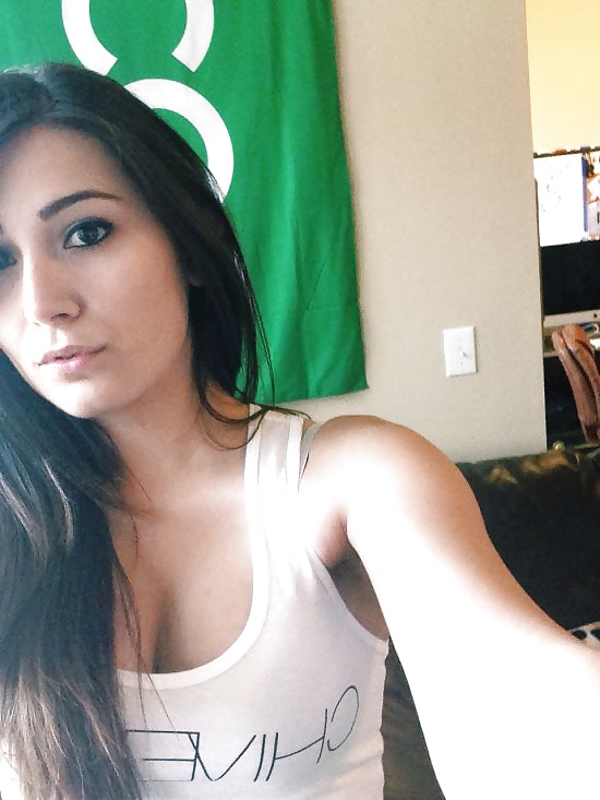 playfulNova from Salem, 25 years old