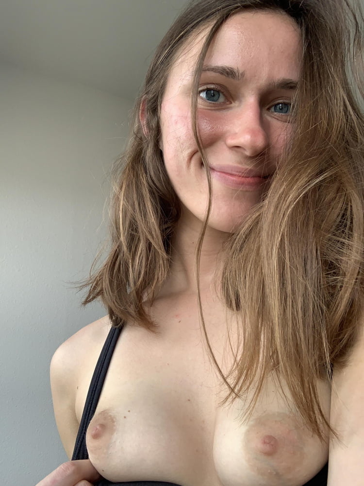 AddisonsFun from Moreno Valley, 27 years old