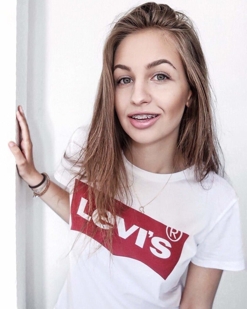 wordsbyher from Denver, 22 years old