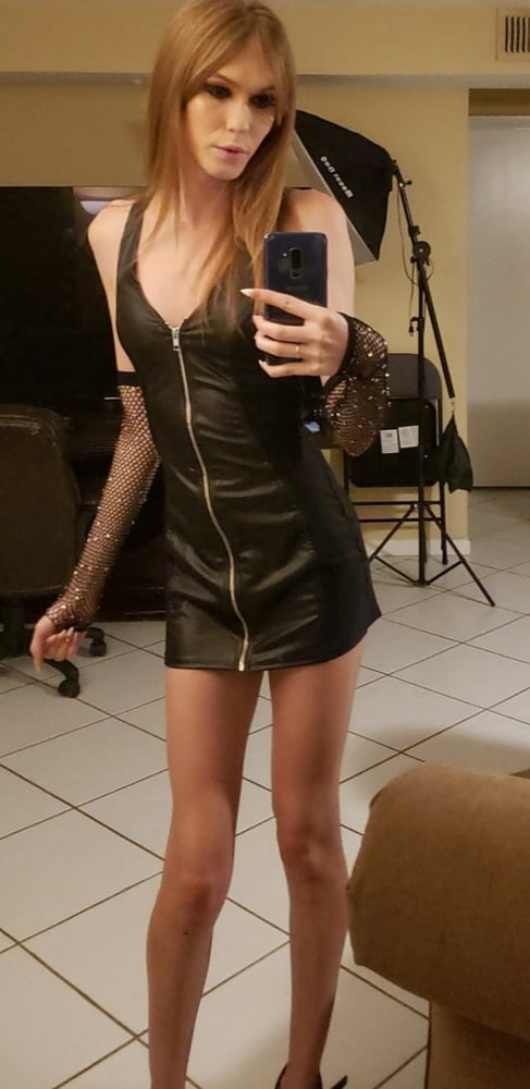 SlenderA from Columbia, 28 years old