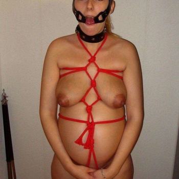 hostilehottie from Washington, 37 years old