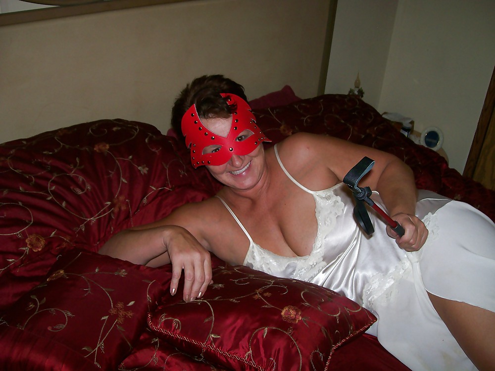 Masked_luv-her from Wilmington, 48 years old